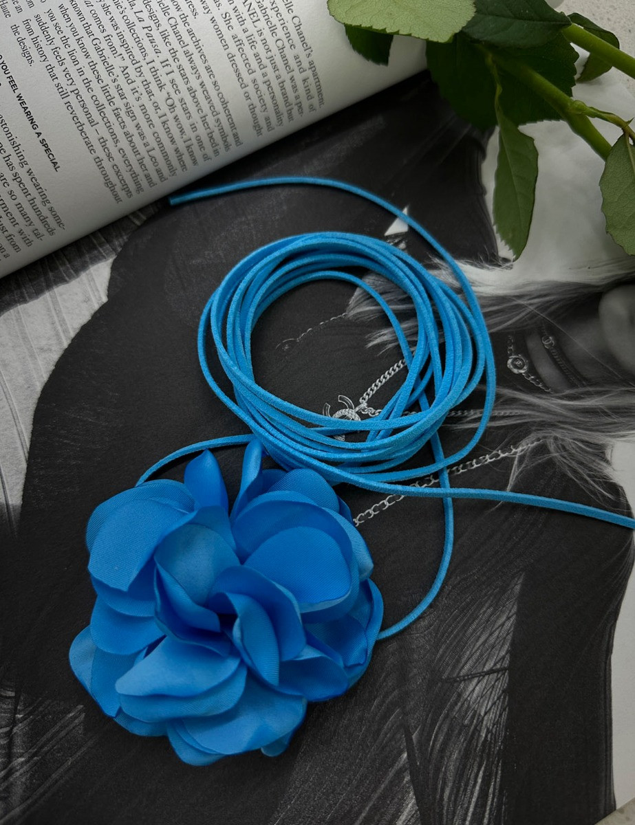Mademoiselle Rose Choker Necklace | Isabelles's Cabinet