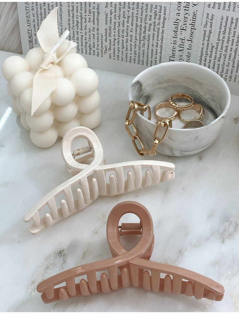 Ivory Hair Claw Clip