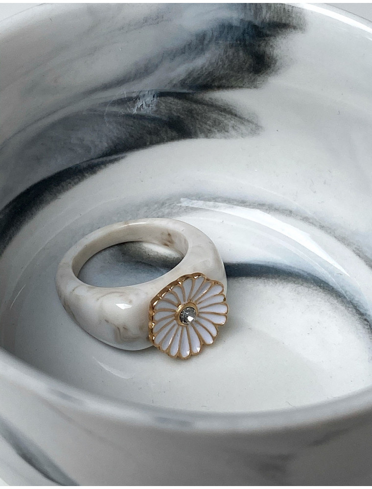 Daisy Ring