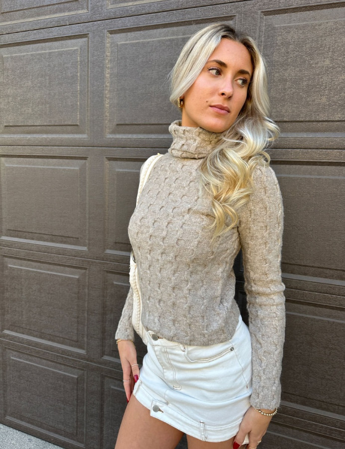 Warm turtlenecks discount
