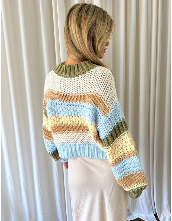 Thick knit sweater top